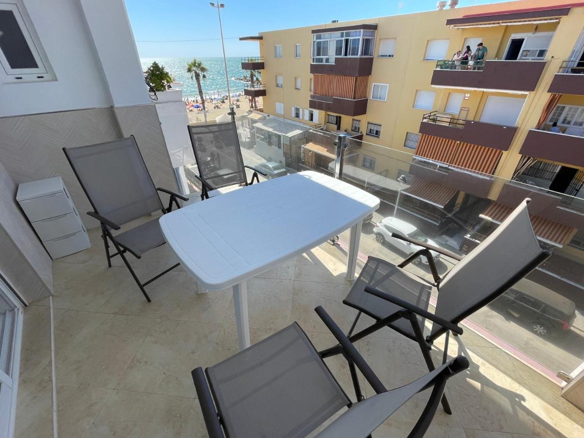 Vistas Al Mar A 10 Metros De La Playa De Regla Parking Gratis Apartment Chipiona Exterior photo